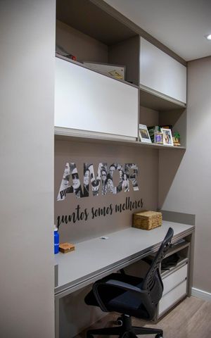 Apartamento à venda com 121m², 3 quartos e 3 vagas Apartamento à venda com 121m², 3 quartos e 3 vagasEscritório