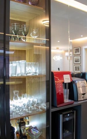 Apartamento à venda com 121m², 3 quartos e 3 vagas Apartamento à venda com 121m², 3 quartos e 3 vagasSala