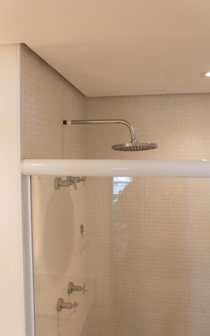 Studio para alugar com 42m², 1 quarto e 1 vaga Studio para alugar com 42m², 1 quarto e 1 vagaBanheiro