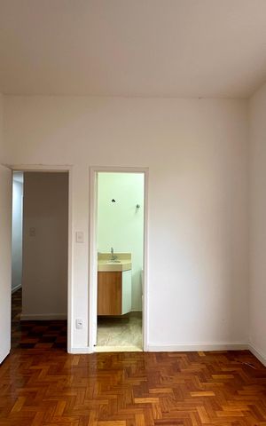 Apartamento para alugar com 68m², 2 quartos e sem vaga