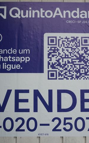 Casa de condomínio à venda com 360m², 2 quartos e 4 vagasFachada