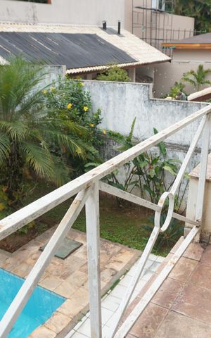 Casa de condomínio à venda com 360m², 2 quartos e 4 vagasSacada