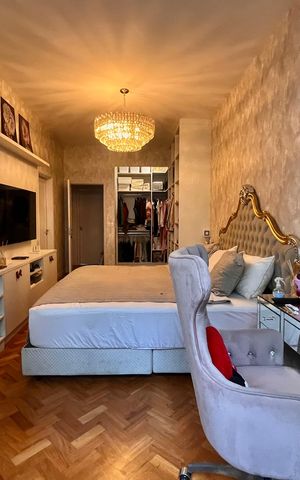 Apartamento à venda com 210m², 4 quartos e 1 vaga Apartamento à venda com 210m², 4 quartos e 1 vagaQuarto 2