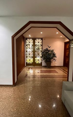 Apartamento à venda com 210m², 4 quartos e 1 vaga Apartamento à venda com 210m², 4 quartos e 1 vagaHall de entrada