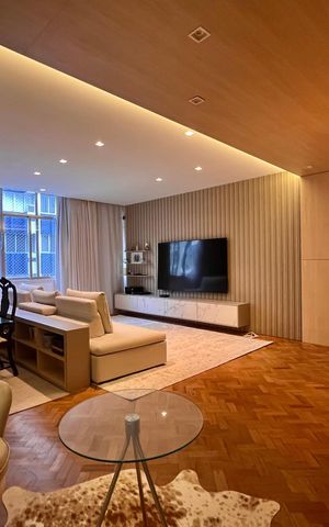 Apartamento à venda com 210m², 4 quartos e 1 vaga Apartamento à venda com 210m², 4 quartos e 1 vagaSala
