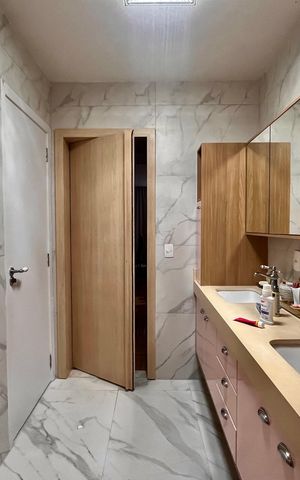 Apartamento à venda com 210m², 4 quartos e 1 vaga Apartamento à venda com 210m², 4 quartos e 1 vagaBanheiro