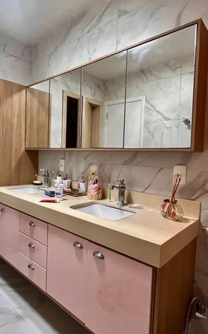 Apartamento à venda com 210m², 4 quartos e 1 vaga Apartamento à venda com 210m², 4 quartos e 1 vagaBanheiro