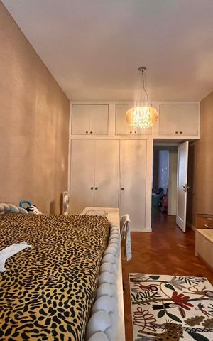 Apartamento à venda com 210m², 4 quartos e 1 vaga Apartamento à venda com 210m², 4 quartos e 1 vagaQuarto 4
