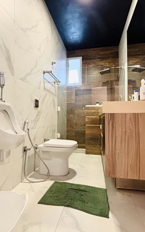 Apartamento à venda com 203m², 4 quartos e 1 vaga