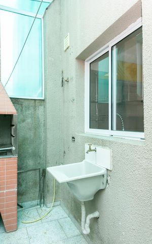 Casa de condomínio à venda com 55m², 2 quartos e 1 vaga Casa de condomínio à venda com 55m², 2 quartos e 1 vagaÁrea de Serviço / Churrasqueira