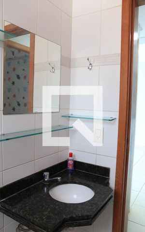 Apartamento para alugar com 70m², 2 quartos e 2 vagasBanheiro