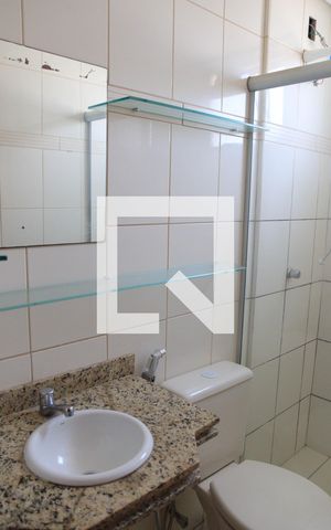 Apartamento para alugar com 70m², 2 quartos e 2 vagasBanheiro da Suíte