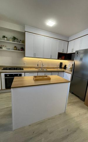 Apartamento à venda com 101m², 3 quartos e 2 vagas Apartamento à venda com 101m², 3 quartos e 2 vagasSala/Cozinha