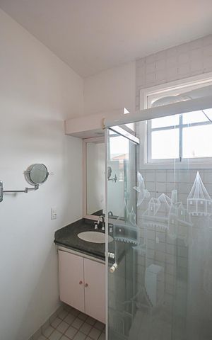 Casa de condomínio para alugar com 120m², 4 quartos e 2 vagas Casa de condomínio para alugar com 120m², 4 quartos e 2 vagasBanheiro