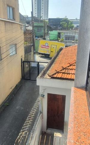 Casa à venda com 175m², 4 quartos e sem vaga Casa à venda com 175m², 4 quartos e sem vagaQuintal