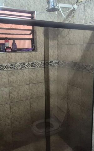 Casa à venda com 175m², 4 quartos e sem vaga Casa à venda com 175m², 4 quartos e sem vagaBanheiro 2