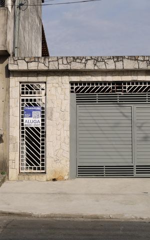 Casa para alugar com 30m², 1 quarto e sem vagaFachada - Placa GRANDE instalada no portão do imóvel, dia 29.09.2026 - Código da placa: HVTG-211