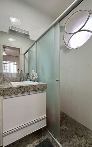 Apartamento à venda com 260m², 4 quartos e 2 vagasbanheiro 2