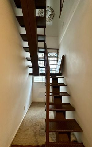 Apartamento à venda com 260m², 4 quartos e 2 vagasescada