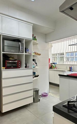 Apartamento à venda com 260m², 4 quartos e 2 vagascozinha