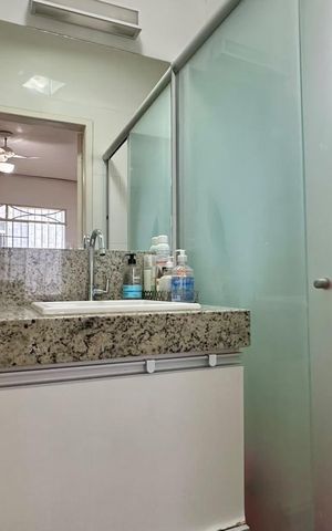 Apartamento à venda com 260m², 4 quartos e 2 vagasbanheiro 2