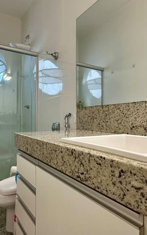 Apartamento à venda com 260m², 4 quartos e 2 vagasbanheiro 1
