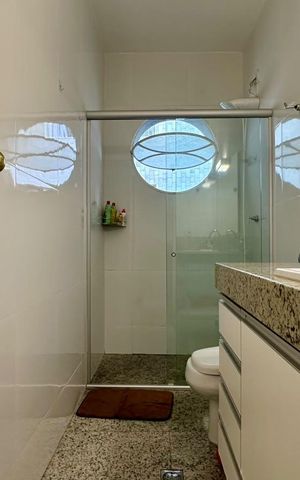 Apartamento à venda com 260m², 4 quartos e 2 vagasbanheiro 1