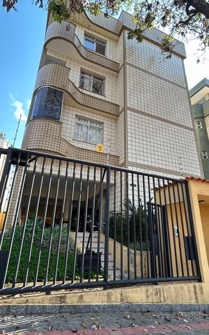 Apartamento para alugar com 182m², 4 quartos e 2 vagas