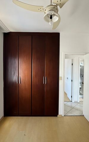 Apartamento para alugar com 182m², 4 quartos e 2 vagas