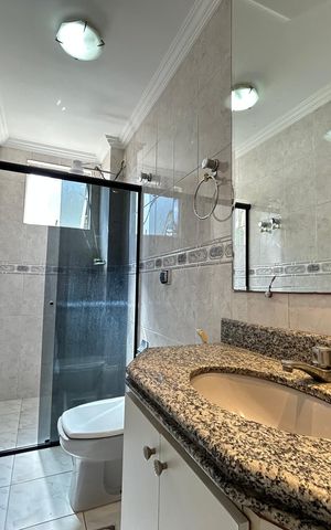 Apartamento para alugar com 182m², 4 quartos e 2 vagas