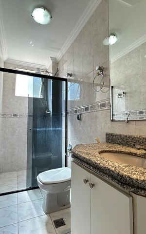 Apartamento para alugar com 182m², 4 quartos e 2 vagas
