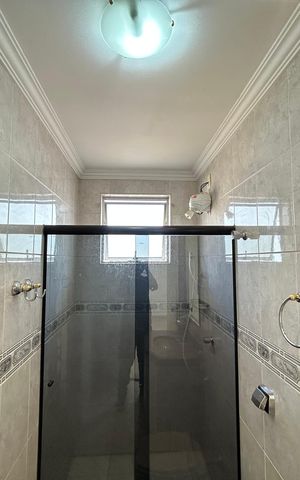 Apartamento para alugar com 182m², 4 quartos e 2 vagas