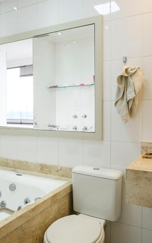 Apartamento à venda com 200m², 3 quartos e 3 vagasBanheiro da suíte 1