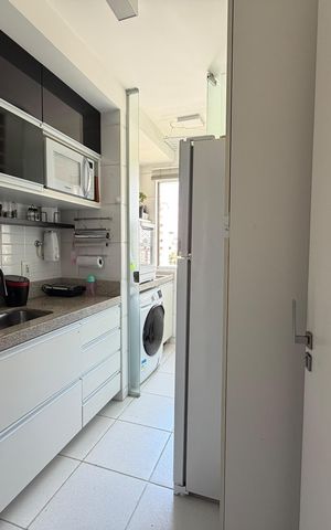 Apartamento à venda com 75m², 3 quartos e 2 vagas Apartamento à venda com 75m², 3 quartos e 2 vagasCozinha e Área de Serviço
