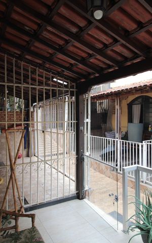 Casa de condomínio à venda com 70m², 2 quartos e 1 vagaVaranda