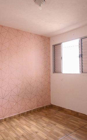 Casa para alugar com 80m², 2 quartos e sem vaga