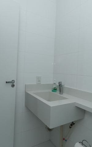 Apartamento à venda com 69m², 2 quartos e 1 vagaBanheiro Social