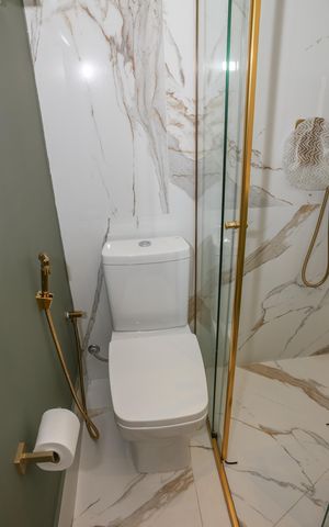 Apartamento à venda com 96m², 3 quartos e 3 vagas Apartamento à venda com 96m², 3 quartos e 3 vagasBanheiro da suíte 1