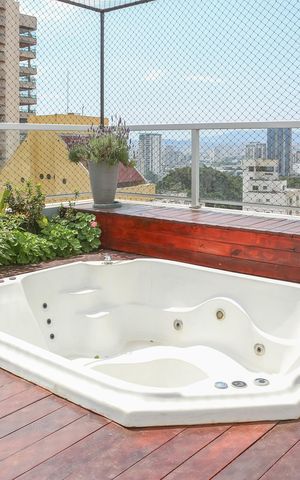 Apartamento à venda com 96m², 3 quartos e 3 vagas Apartamento à venda com 96m², 3 quartos e 3 vagasÁrea externa