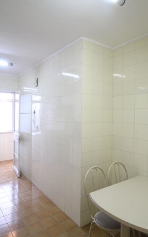 Apartamento para alugar com 85m², 2 quartos e 1 vagaCozinha