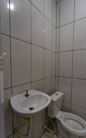 Casa para alugar com 30m², 1 quarto e sem vaga Casa para alugar com 30m², 1 quarto e sem vagaBanheiro