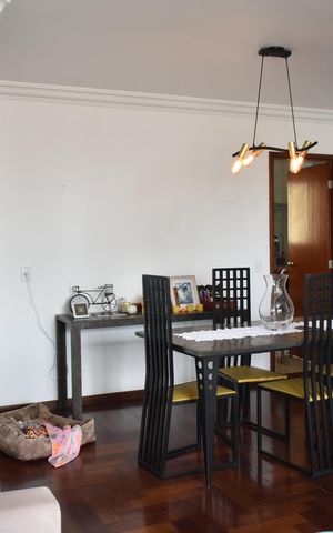 Apartamento à venda com 110m², 2 quartos e 2 vagasSala