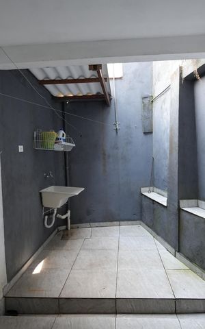 Casa à venda com 300m², 4 quartos e 4 vagasÁrea de Serviço