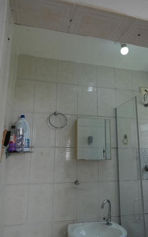 Casa à venda com 300m², 4 quartos e 4 vagasBanheiro Social