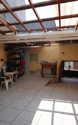 Casa à venda com 300m², 4 quartos e 4 vagasGaragem