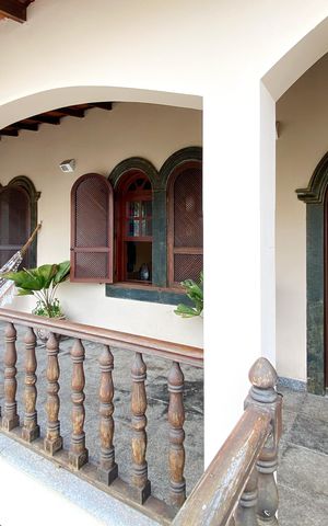 Casa à venda com 388m², 4 quartos e 4 vagas Casa à venda com 388m², 4 quartos e 4 vagasVaranda