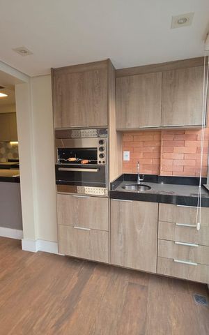 Apartamento à venda com 71m², 2 quartos e 3 vagas Apartamento à venda com 71m², 2 quartos e 3 vagasVaranda