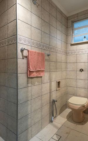 Apartamento à venda com 145m², 3 quartos e 1 vaga Apartamento à venda com 145m², 3 quartos e 1 vagaBanheiro