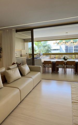 Apartamento à venda com 217m², 5 quartos e 3 vagas