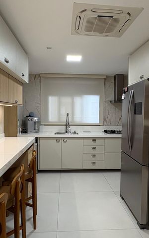 Apartamento à venda com 217m², 5 quartos e 3 vagas